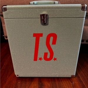 Taylor Swift The Life of a Showgirl Vinyl Case